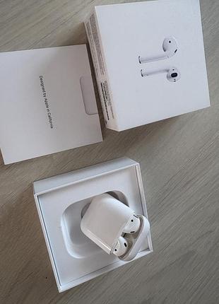 Apple airpods a2032 (mv7n2za/a)