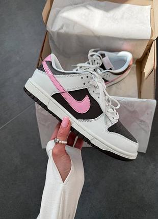 Стильні жіночі кросівки nike sb dunk black pink grey