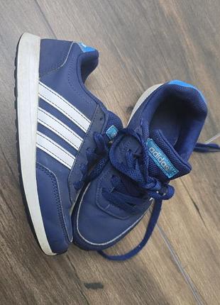 Детские кроссовки adidas (оригинал) синего цвета
