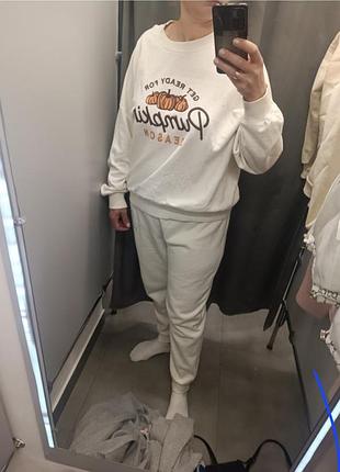 Спортивный костюм