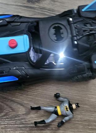 Мотоцикл и фигурка человека-паука, автомобиль batman игрушки светится и звучит бэтмобиль 2