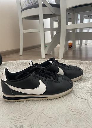 Кросівки nike оригінал жіночі