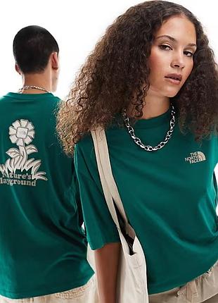 Унісекс футболка the north face flower back print oversized t-shirt in dark green exclusive to asos