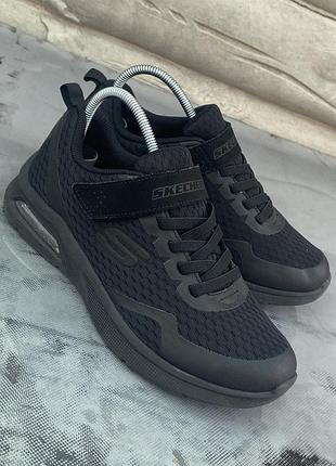 Кросівки чорні sketchers