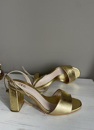 Босоніжки zara, жіночі, 38 розмір