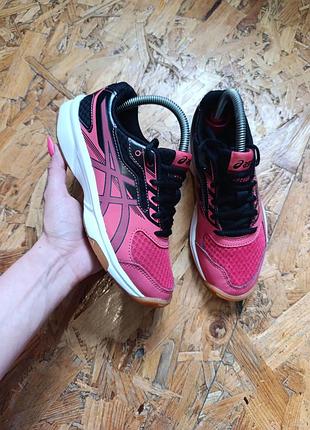 Оригінальні спортивні волейбольні кросівки asics (c734y) upcourt 2 gs