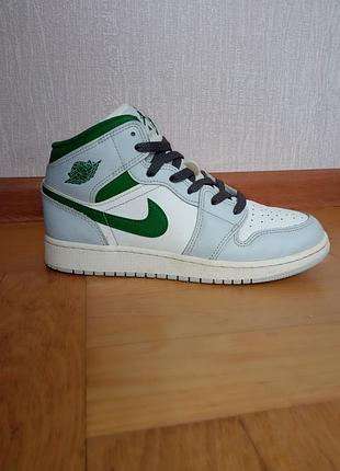 Кроссовки jordan 38-39р. оригинал.