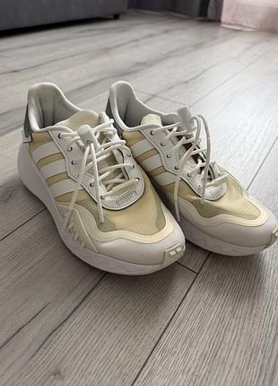 Кросівки adidas
