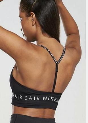 Спортивний топ nike