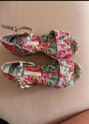 Босоножки dolce gabana