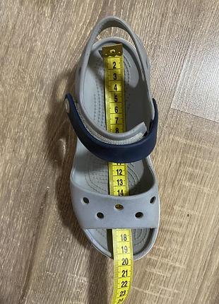 Продам сандалі crocs 9