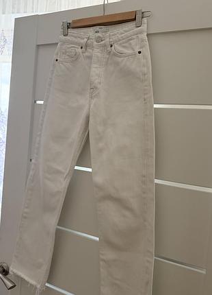 Білі джинси від zara 32 розмір