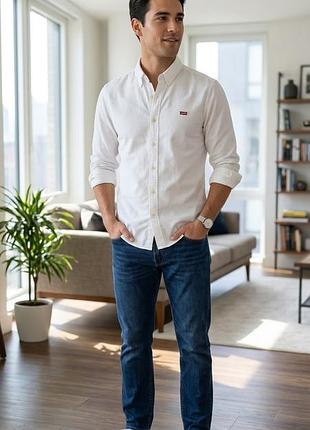 Белая рубашка levi's housemark slim fit, из 100% хлопка.