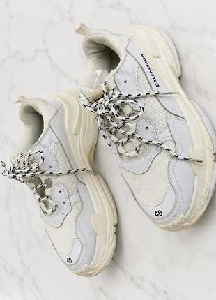 Модні білі кросівки balenciaga