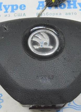 Подушка безопасности airbag в руль водительская skoda octavia iii a7 13-20 (01) посечена