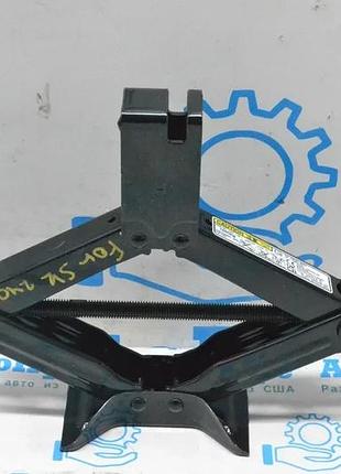 Домкрат subaru forester 19-24 sk (02)