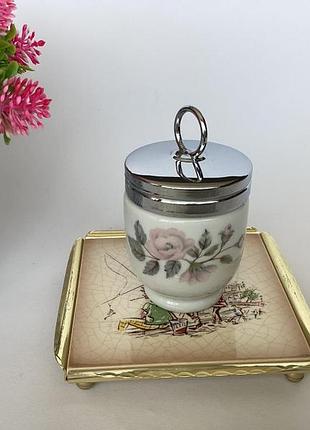 Кодлер на одне яйце (egg coddler). royal worcester porcelain made in england.