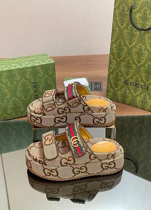 Шльопанці gucci 12-14 робочих днів