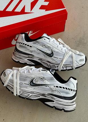 Nike initiator custom white 5
