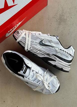 Nike initiator custom white 4