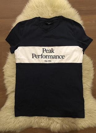 Шикарна футболка peak performance