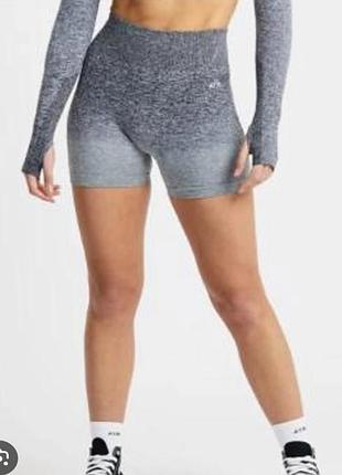 Безшовные спортивные женские шорты aybl pulse ombre s