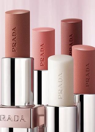Бальзам для губ prada