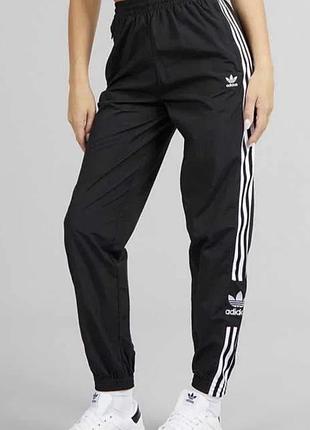 Спортивні штани adidas originals 3-stripes lock up woven track pants