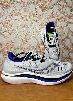 Бігові кросівки saucony endorphin pro 2