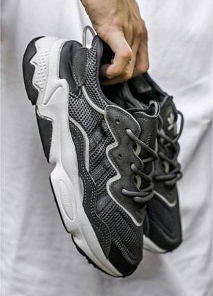 Стильні легкі кроси adidas ozweego