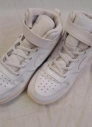 Ботинки женские nike белые 35