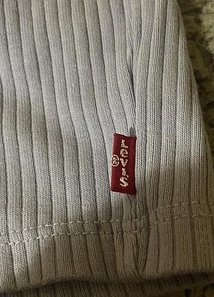 Жіноча футболка levi’s розмір l лавандова у рубчик на ґудзиках
