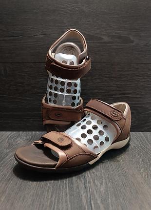 Босоножки clarks 38,5 - стелька 24,5 см