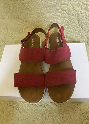 Шикарні босоніжки  hush puppies. розмір 39. устілка 25.5 см. у відмінному стані. оригінал!