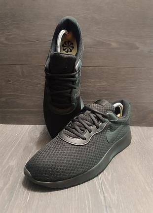 Кроссовки nike 45- стелька 28,5 см