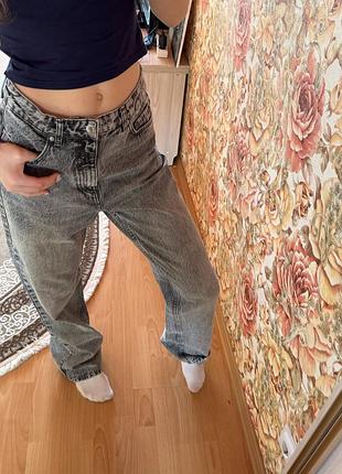 Продам 2 джинс zara 36 розмір стан нових