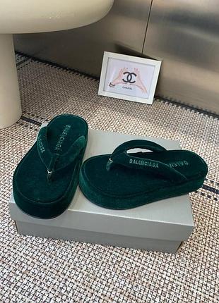 Шльопанці balenciaga 12-14 робочих днів