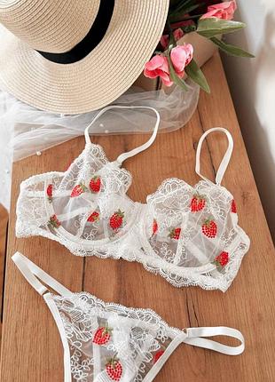 Комплект білизни 🥰🍓