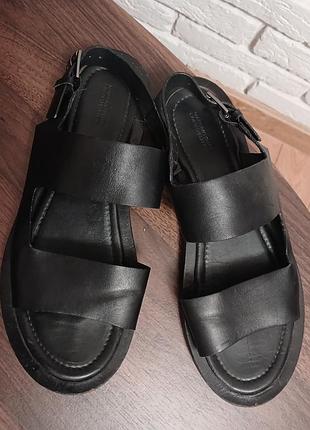Чоловічі шкіряні сандалі massimo dutti