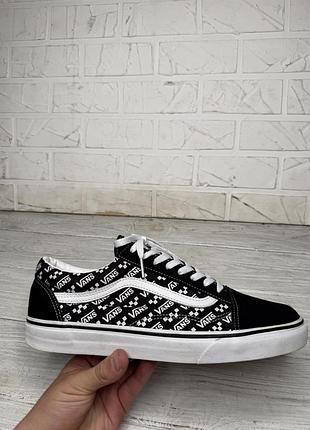 Модные мужские кеды vans