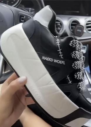 Жіночі кросівки naked wolfe