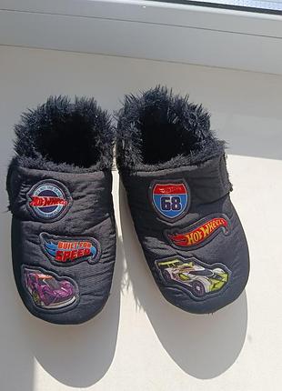 Домашние тапочки hot wheels