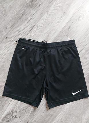 Шорти nike розмір s