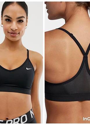 Спортивний топ nike, є чашки, розмір m/l, ідеальний
