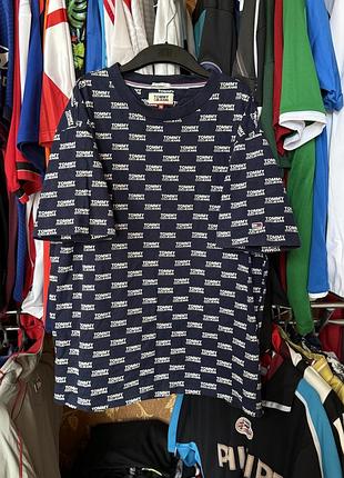 Чоловіча монограмна футболка tommy jeans
