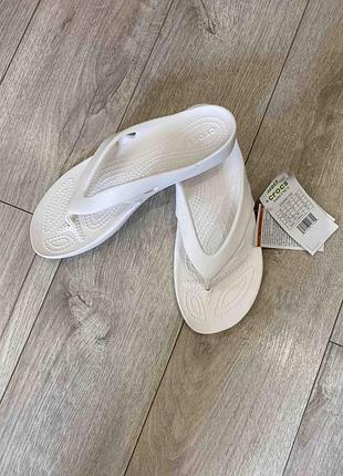 Вʼєтнамки crocs
