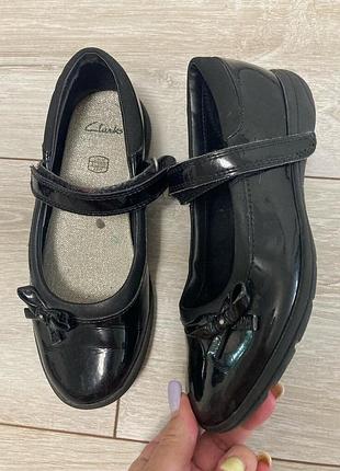 Туфли лакированная кожа Антимикробная стелька р 33/22см clarks кларкс