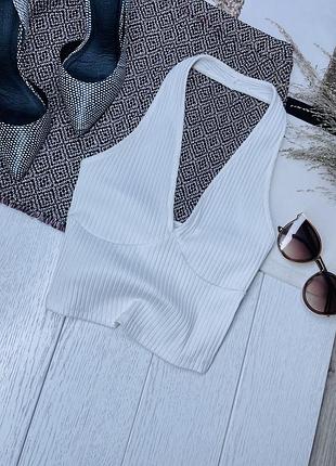 Літній топ bershka xs білий топ в рубчик короткий топ з відкритою спиною топ халтер