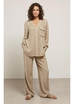 Костюм yaya сорочка 36, брюки 34