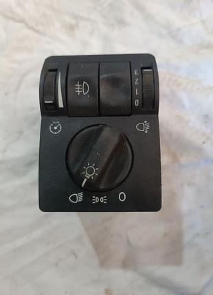 Блок керування світлом 90561381opel